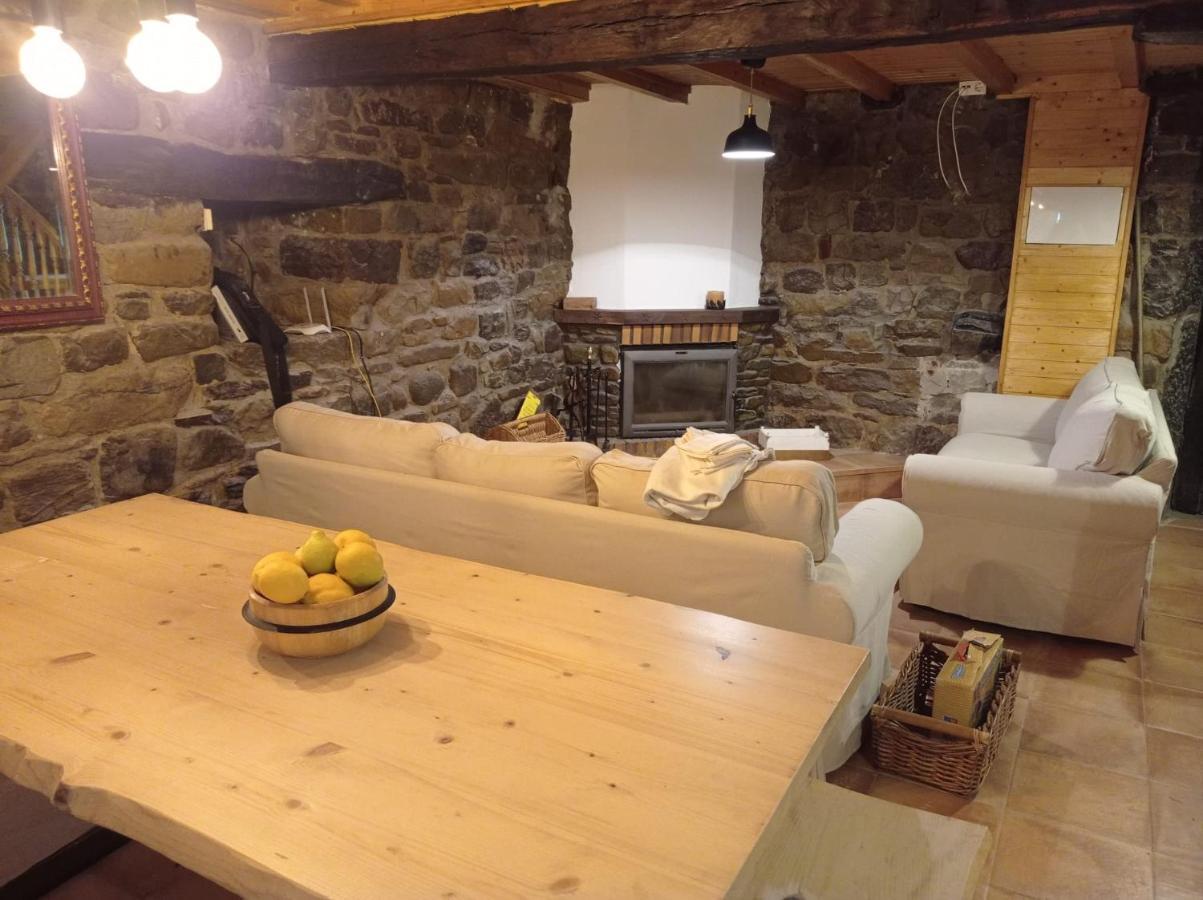 Amplia Y Comoda Casa De Piedra Con Porche Y Jardin San Roque de Ríomiera Dış mekan fotoğraf